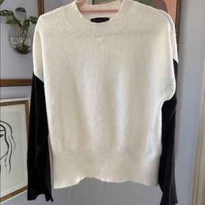 Sanctuary Size Small Black and White Crew Neck Sweater